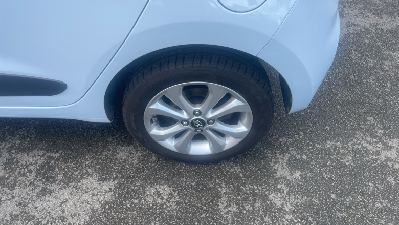 Hyundai i10 1.2 Premium SE 5dr Auto Petrol Hatchback
